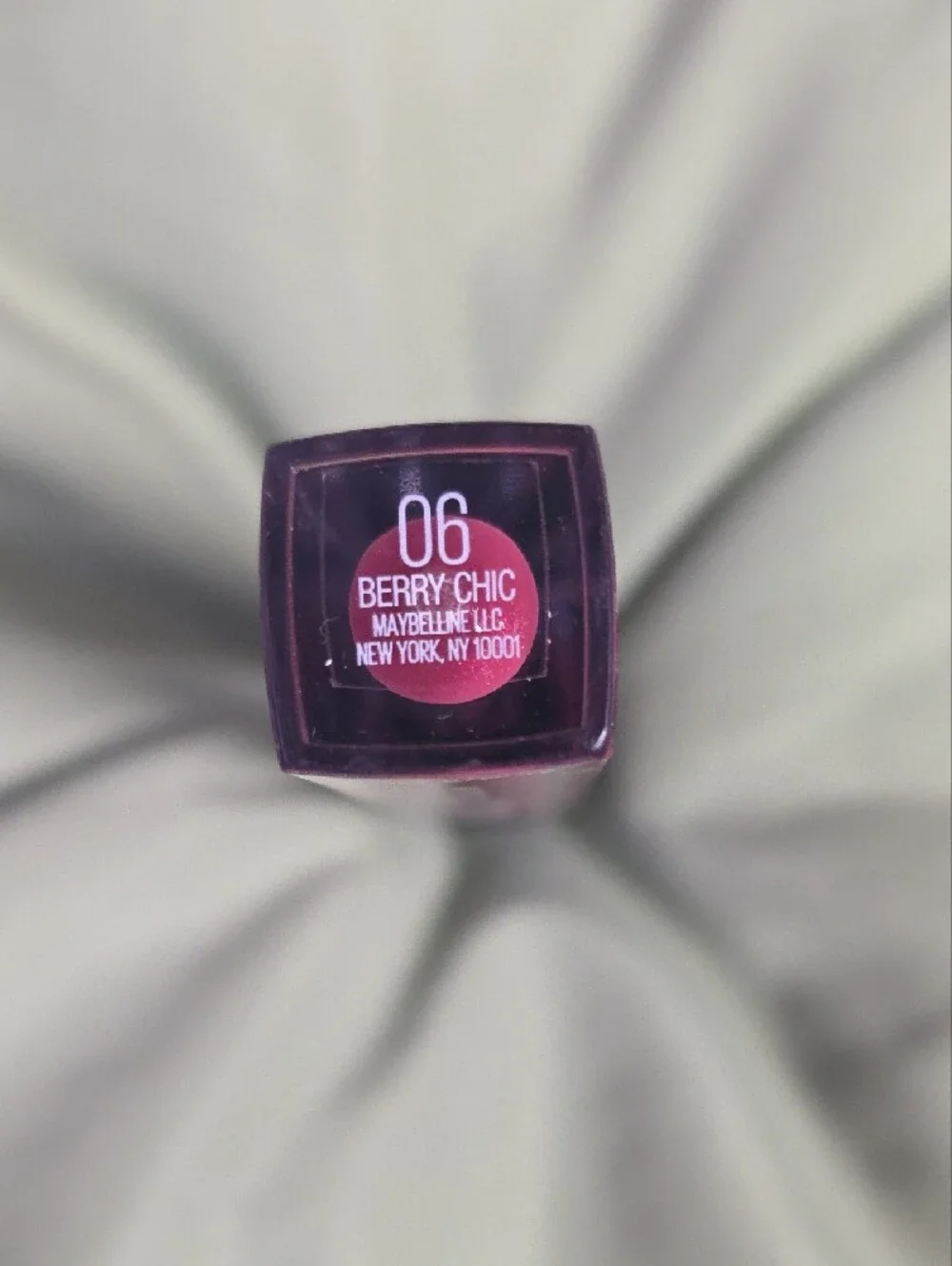 Maybelline Sensational Ultra-Shiny Glossy Finish Lip Gloss- 06 Berry Chic
